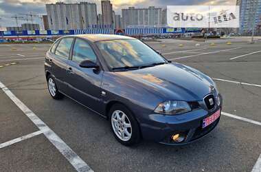 Хэтчбек SEAT Ibiza 2008 в Киеве