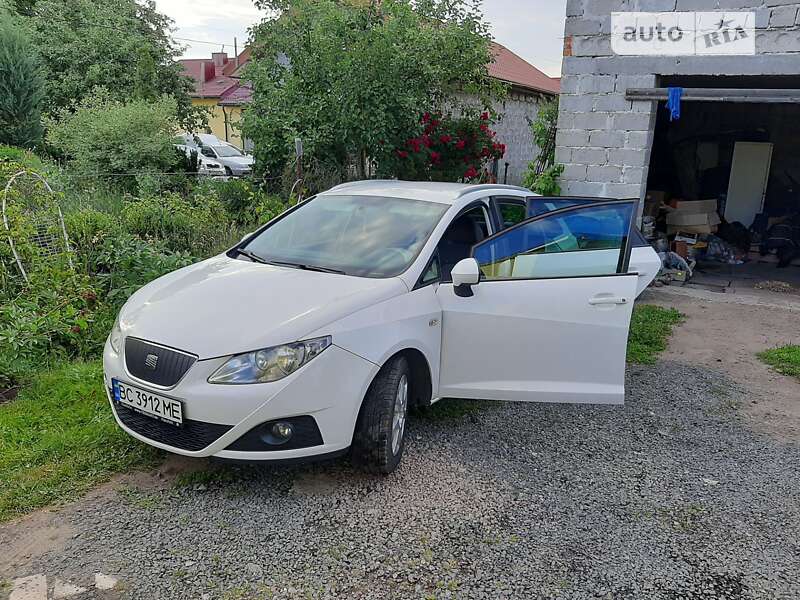 Хэтчбек SEAT Ibiza 2011 в Львове