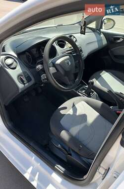 Хэтчбек SEAT Ibiza 2014 в 