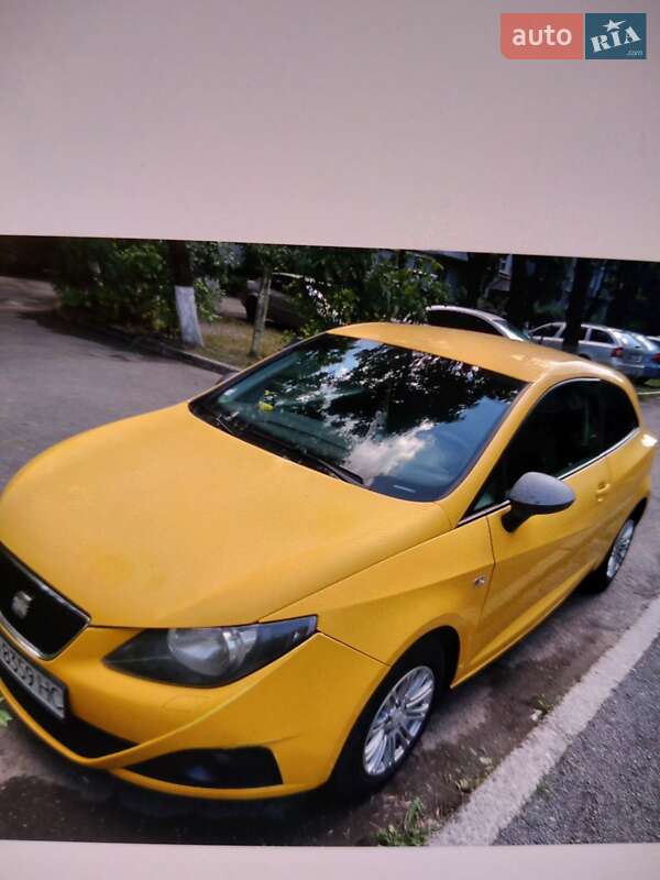 Хэтчбек SEAT Ibiza 2010 в Перечине