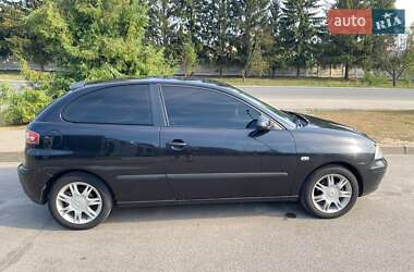 Хэтчбек SEAT Ibiza 2003 в Баре