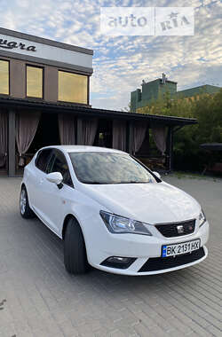 Хетчбек SEAT Ibiza 2015 в Рівному