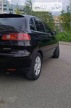 Хетчбек SEAT Ibiza 2005 в Львові