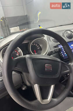 Хэтчбек SEAT Ibiza 2010 в 
