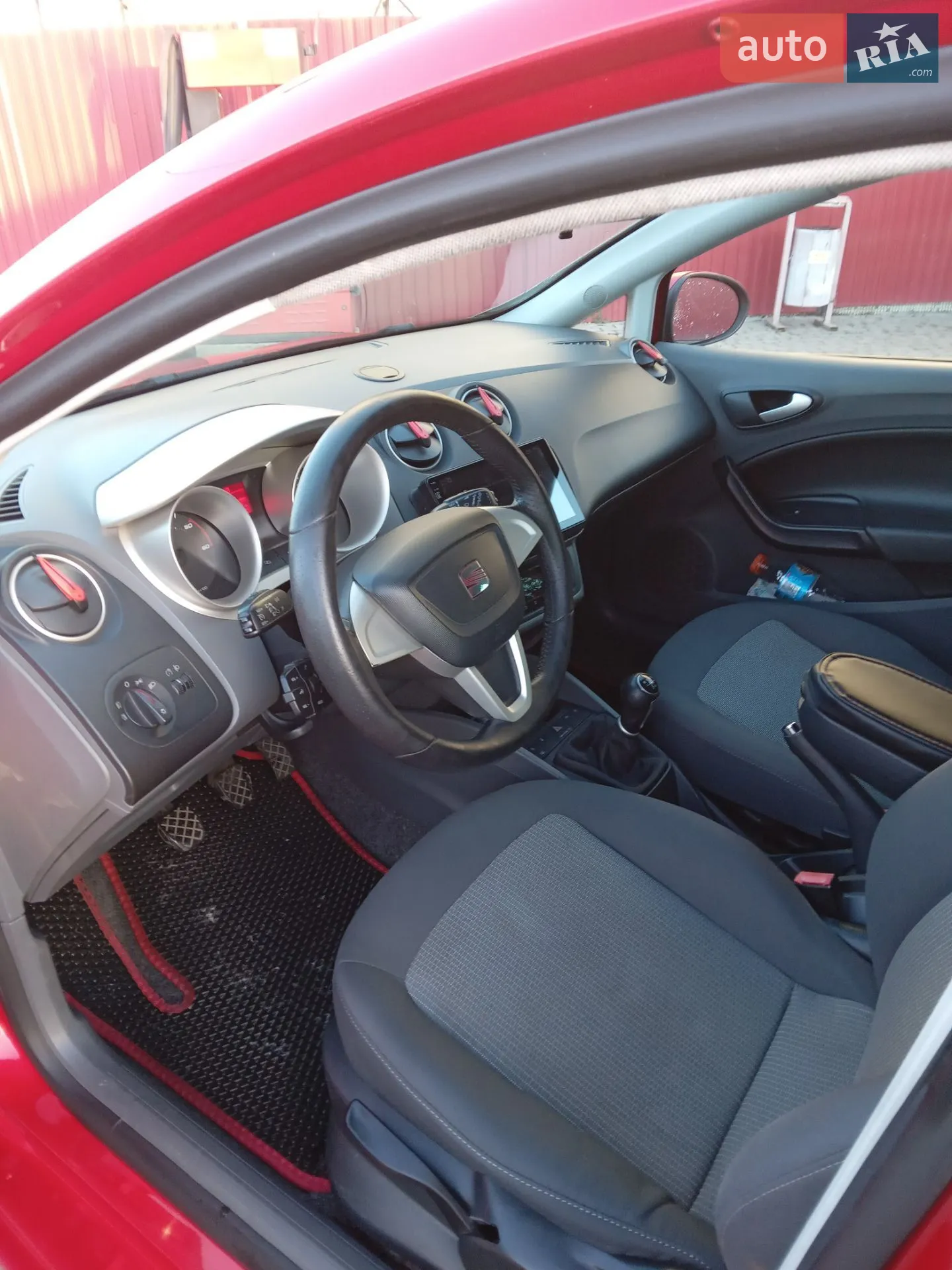 2010 SEAT Ibiza - мініатюра 8