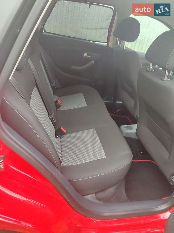 Хэтчбек SEAT Ibiza 2009 в Корсуне-Шевченковском