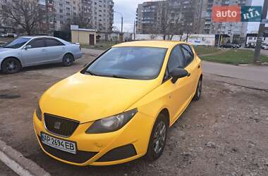 Хэтчбек SEAT Ibiza 2011 в Запорожье