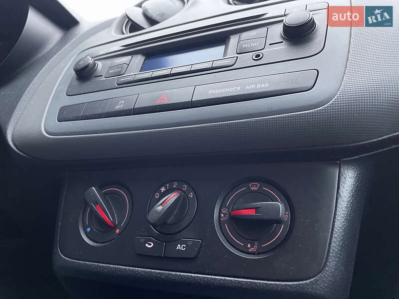 Хетчбек SEAT Ibiza 2013 в Києві