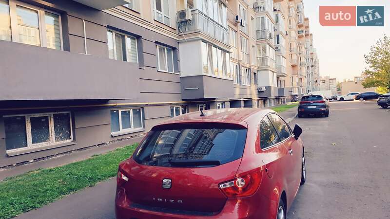 Хетчбек SEAT Ibiza 2011 в Києві