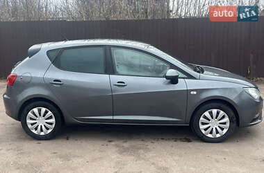 Хэтчбек SEAT Ibiza 2012 в 