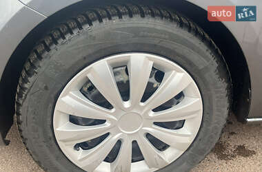 Хэтчбек SEAT Ibiza 2012 в 