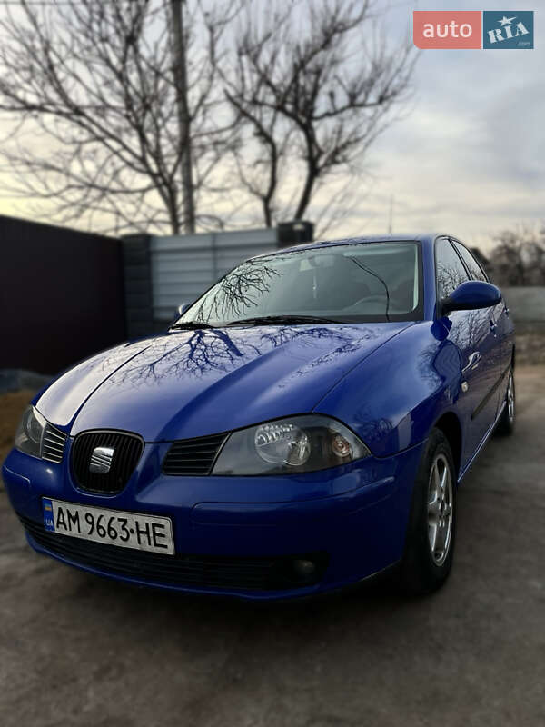 Хетчбек SEAT Ibiza 2005 в Первомайську