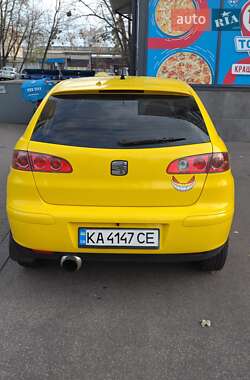 Хэтчбек SEAT Ibiza 2004 в Киеве