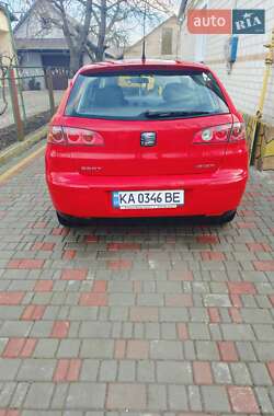 Хэтчбек SEAT Ibiza 2005 в 