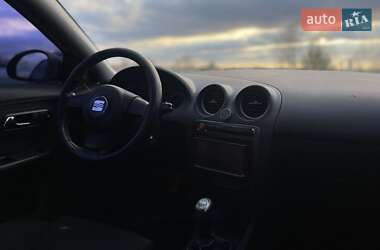 Хэтчбек SEAT Ibiza 2008 в Киеве