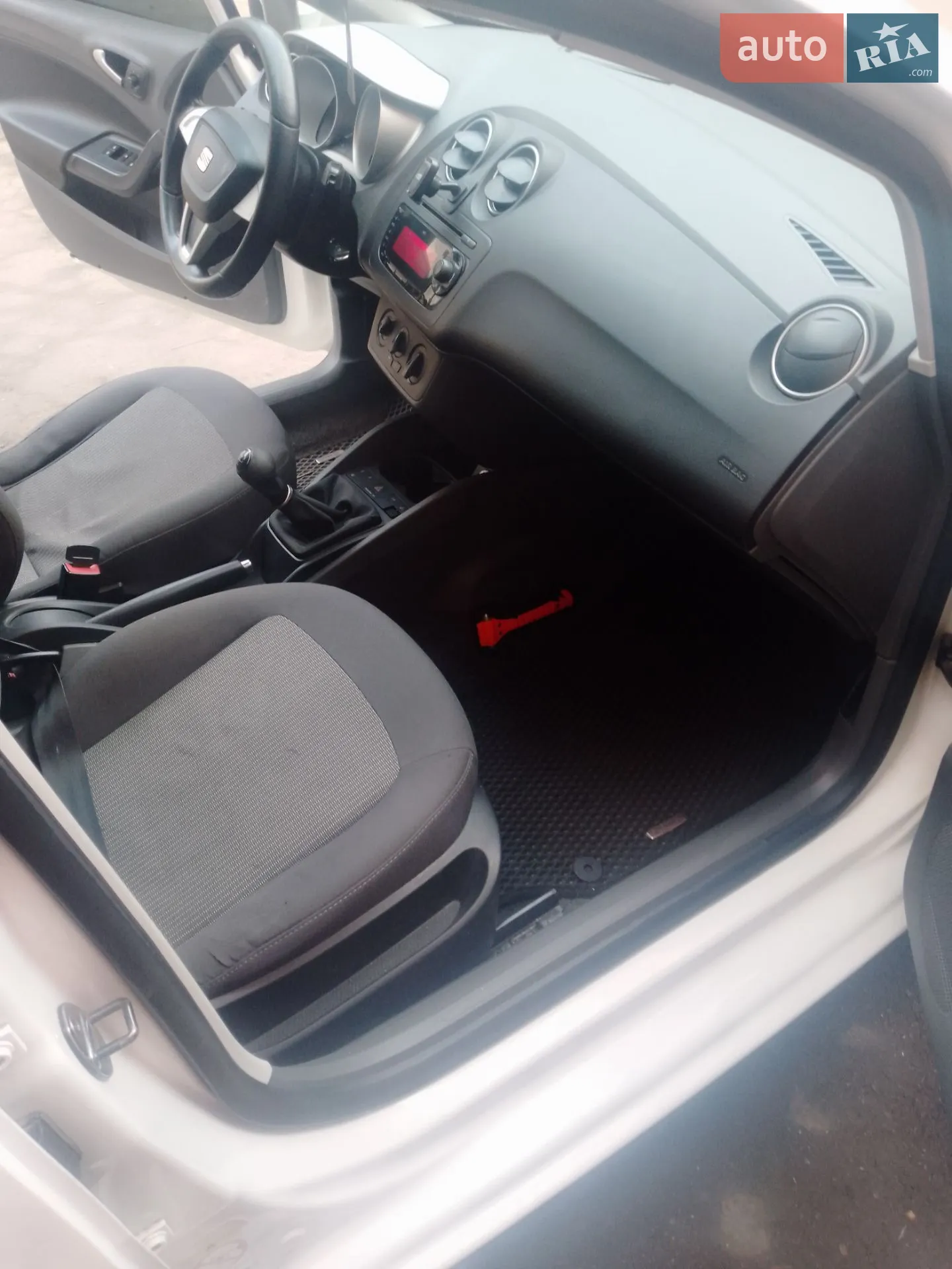 2010 SEAT Ibiza - мініатюра 2
