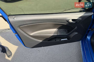 Хэтчбек SEAT Ibiza 2011 в 