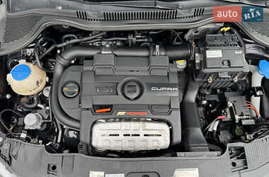 Хэтчбек SEAT Ibiza 2012 в 