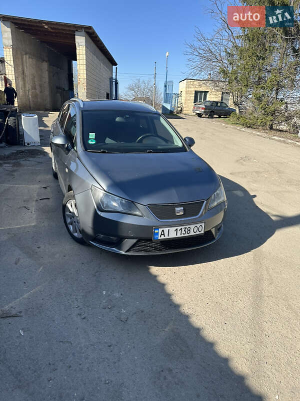 Хэтчбек SEAT Ibiza 2012 в 