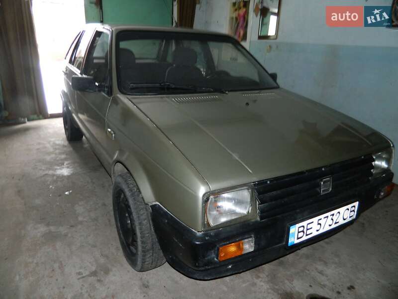 Хэтчбек SEAT Ibiza 1990 в Николаеве