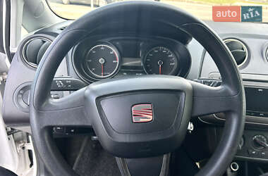 Хэтчбек SEAT Ibiza 2012 в 