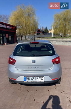 Хэтчбек SEAT Ibiza 2009 в 