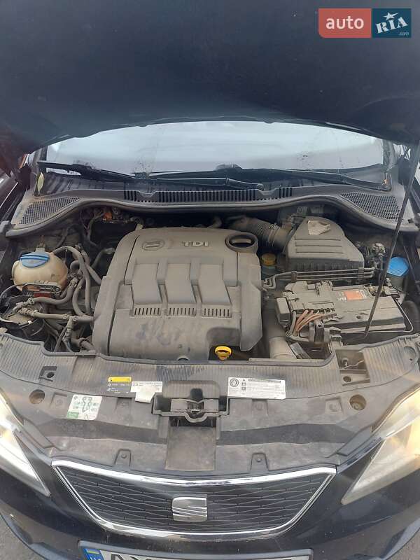 Хэтчбек SEAT Ibiza 2013 в Харькове