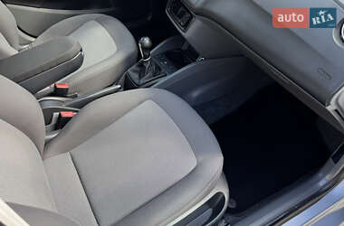 Хэтчбек SEAT Ibiza 2010 в 