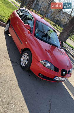 Хэтчбек SEAT Ibiza 2004 в 