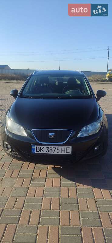 Хетчбек SEAT Ibiza 2011 в Рівному