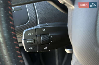 Хэтчбек SEAT Ibiza 2012 в 
