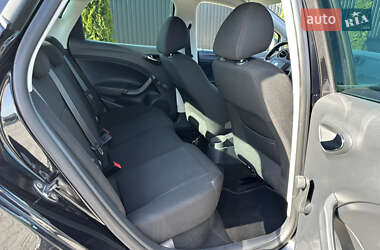 Хэтчбек SEAT Ibiza 2012 в 