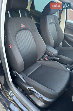 Хэтчбек SEAT Ibiza 2010 в 