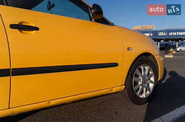 Хетчбек SEAT Ibiza 2009 в 