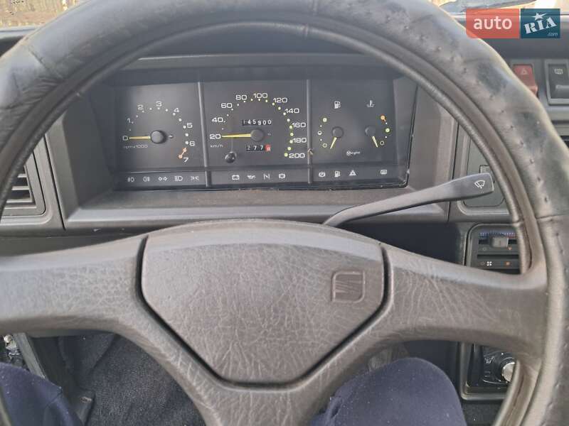 Хетчбек SEAT Ibiza 1990 в Дерно