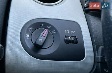 Хэтчбек SEAT Ibiza 2008 в 