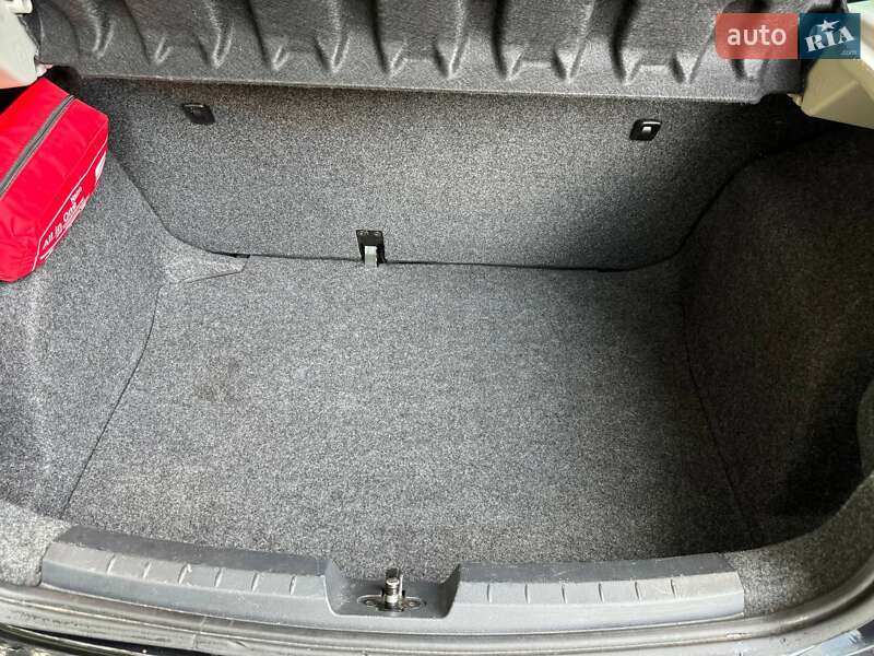 Хэтчбек SEAT Ibiza 2014 в Киеве