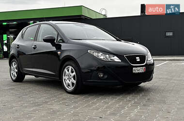 Хэтчбек SEAT Ibiza 2011 в 