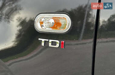 Хэтчбек SEAT Ibiza 2011 в 