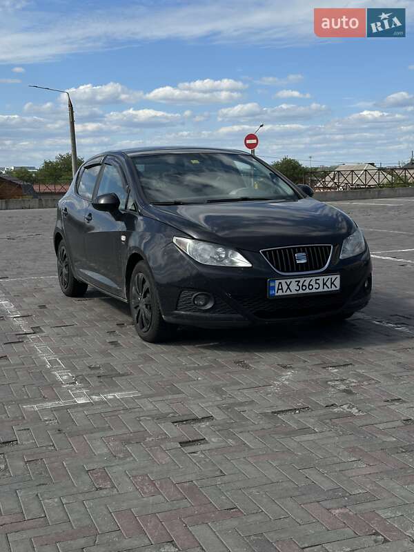 Хетчбек SEAT Ibiza 2010 в Харкові