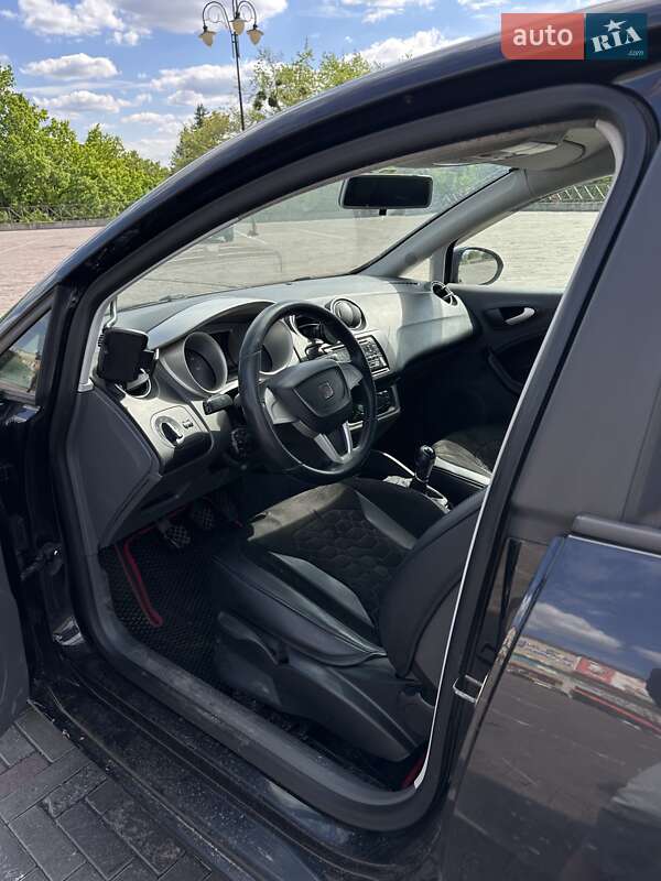 Хетчбек SEAT Ibiza 2010 в Харкові