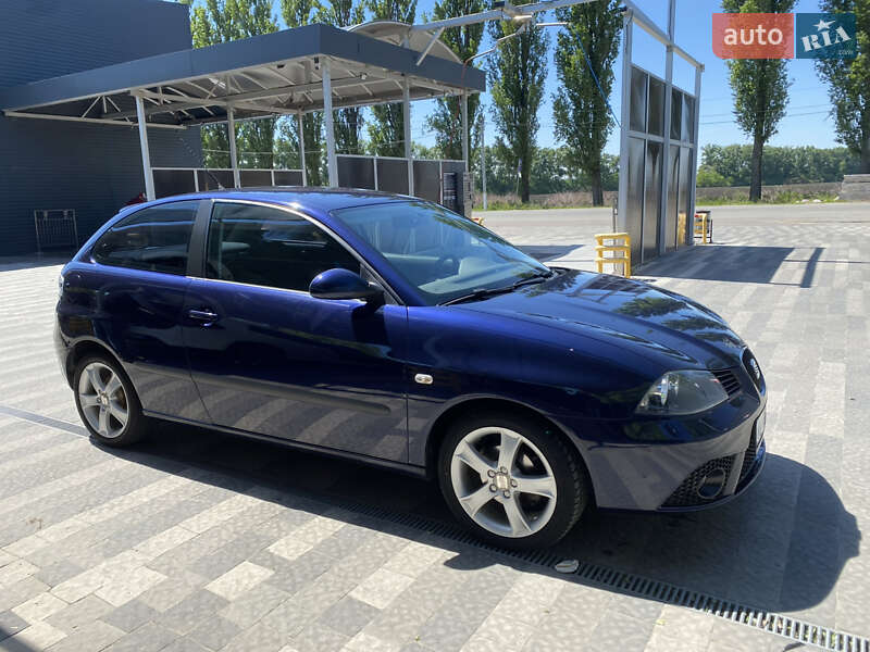 Хетчбек SEAT Ibiza 2006 в Гайсину