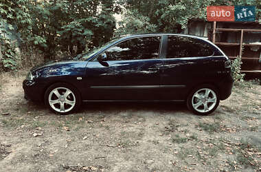 Хетчбек SEAT Ibiza 2006 в Гайсину