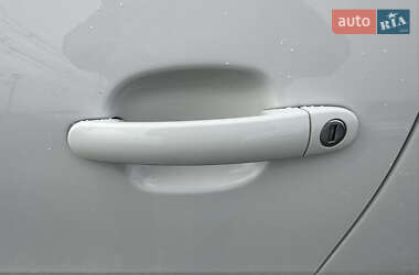 Хэтчбек SEAT Ibiza 2011 в 