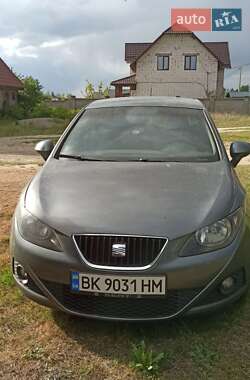 Хетчбек SEAT Ibiza 2012 в Сарнах
