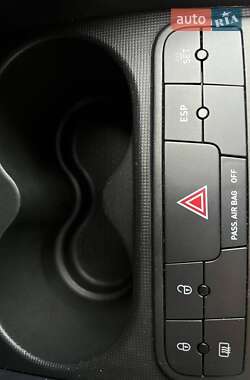Хэтчбек SEAT Ibiza 2010 в 