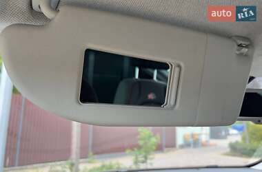 Хэтчбек SEAT Ibiza 2010 в 