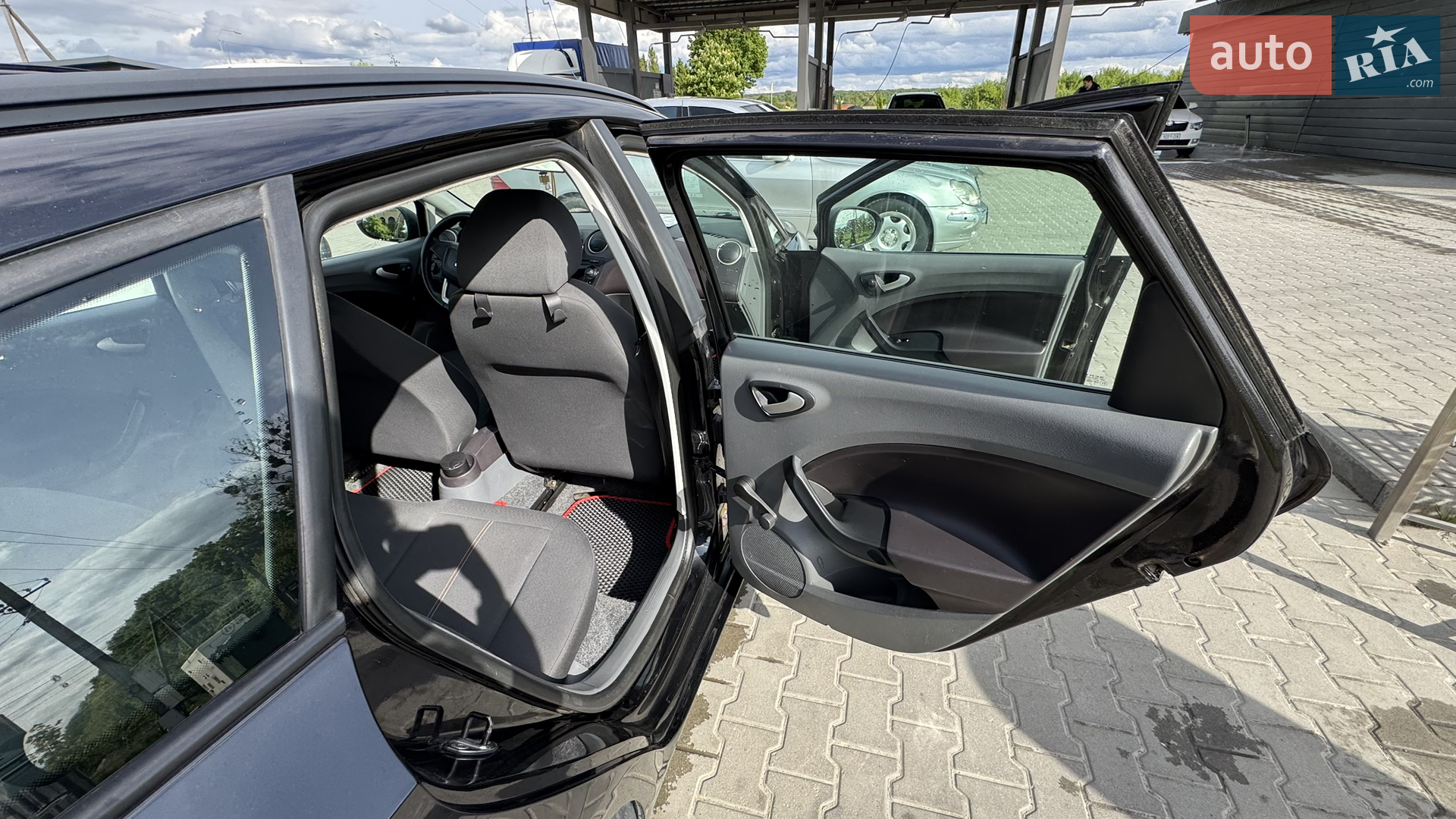 2011 SEAT Ibiza - мініатюра 11