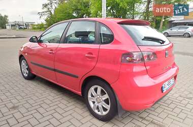 Хетчбек SEAT Ibiza 2006 в 