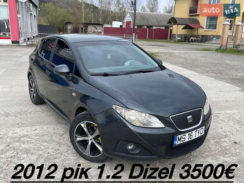 Хэтчбек SEAT Ibiza 2011 в 